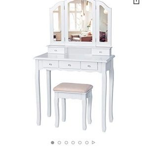 Vanity table w stool